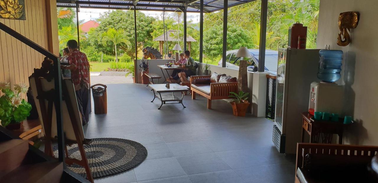 Borobudur Bed & Breakfast Magelang Exterior photo